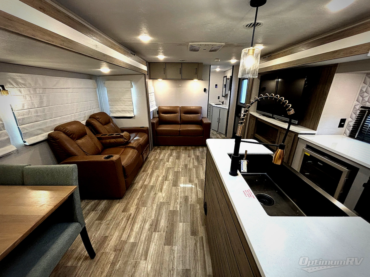 2024 Forest River Vibe 34XL Photo 5