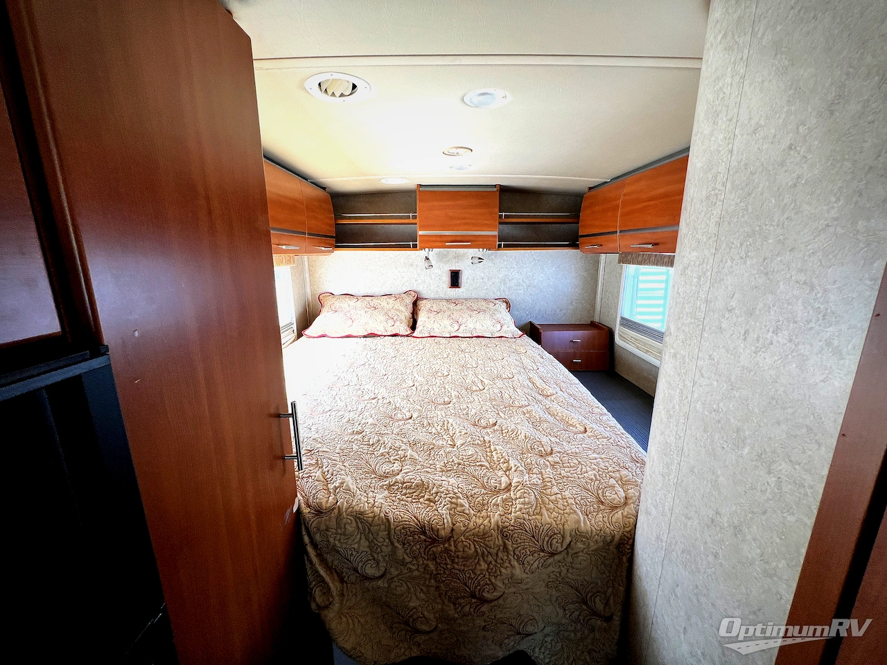 2010 Winnebago Via 25T Photo 23