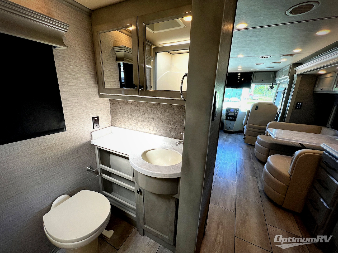 2020 Tiffin Allegro Breeze 33 BR Photo 21