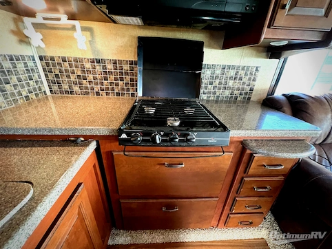 2015 Jayco Precept 31UL RV Photo 3