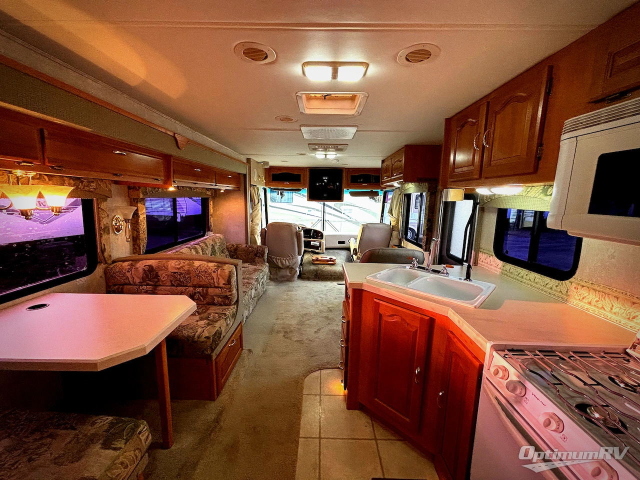 2004 Forest River Georgetown 346DS Photo 5