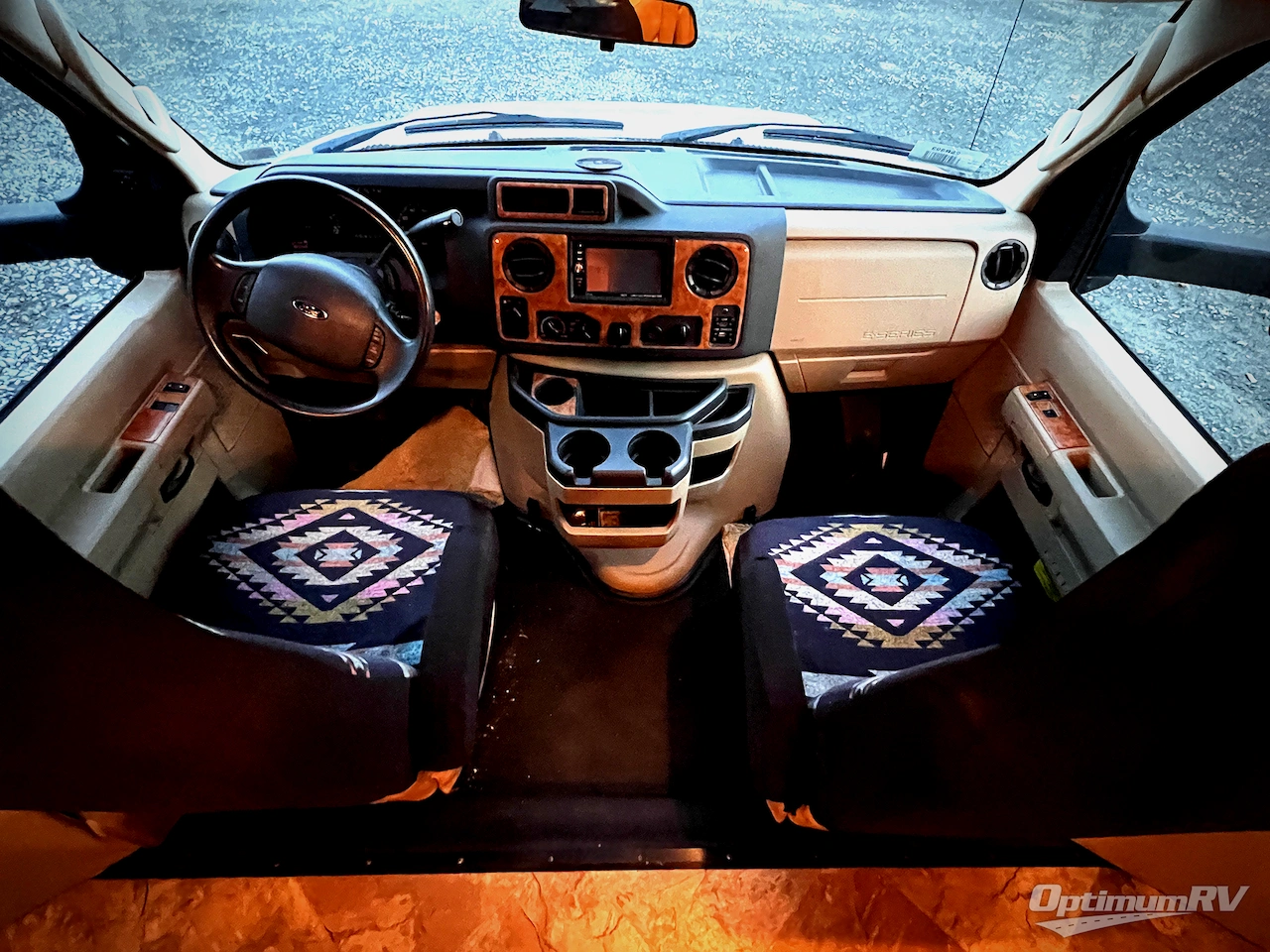 2015 Thor Citation 29TB Photo 6