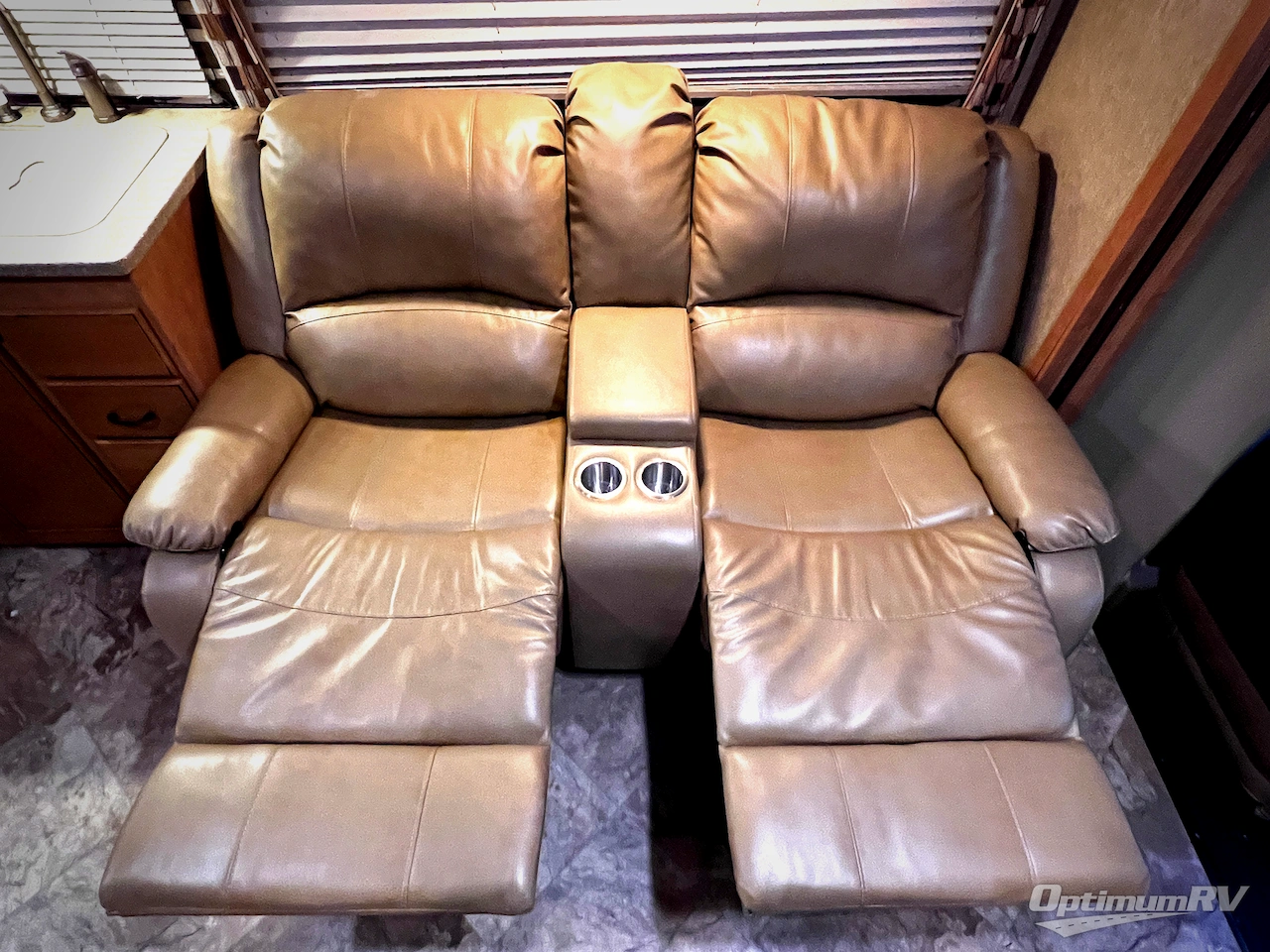 2015 Thor Citation 29TB Photo 14