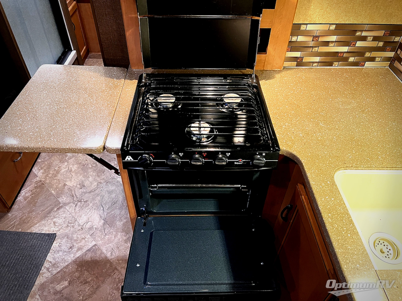 2015 Thor Citation 29TB Photo 18