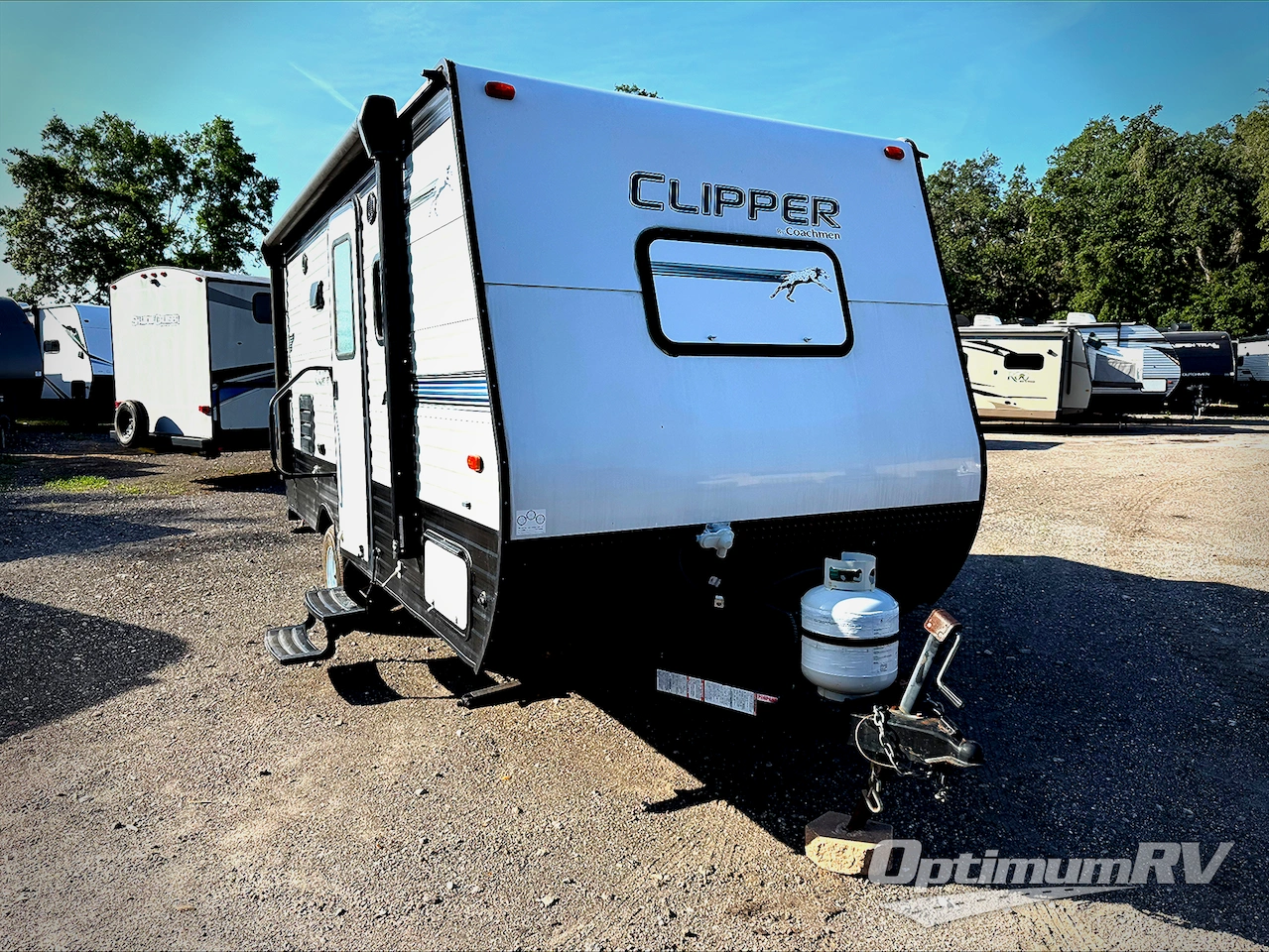 2019 Coachmen Clipper Ultra-Lite 17FQS Photo 1