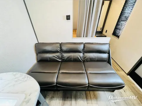 2022 Dutchmen Aspen Trail LE 25BH RV Photo 2