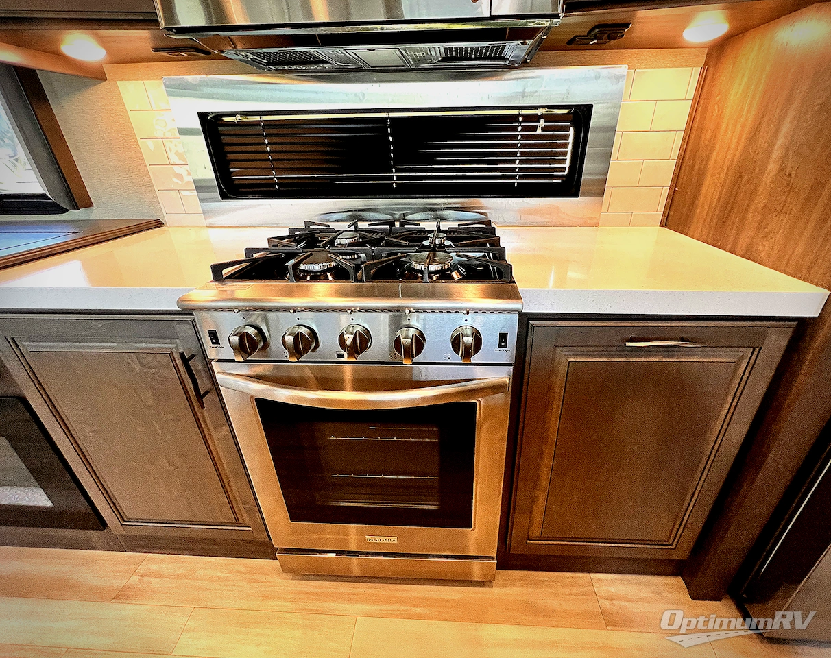 2022 Grand Design Solitude 310GK Photo 12