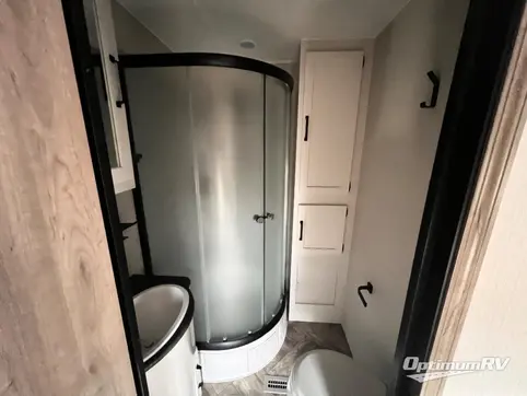 2023 Palomino Puma Destination 39FKL RV Photo 4