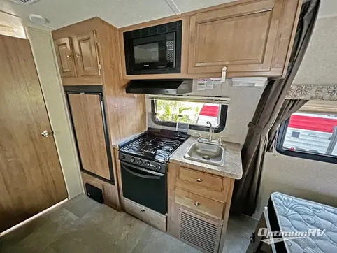 2018 Forest River Flagstaff Micro Lite 19FD RV Photo 4