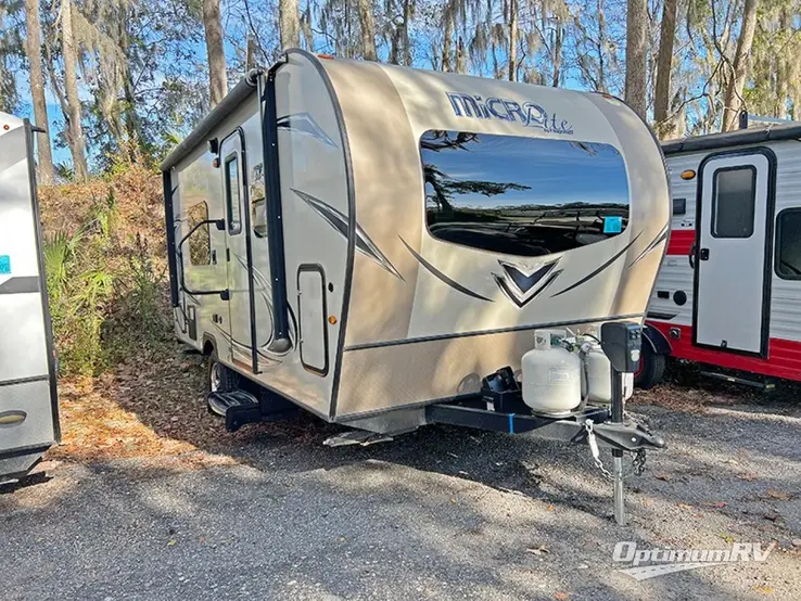 2018 Forest River Flagstaff Micro Lite 19FD RV Photo 1