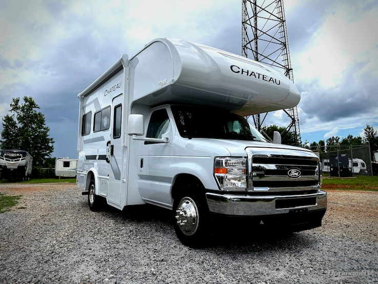 2026 Thor Chateau 19Z RV Photo 1