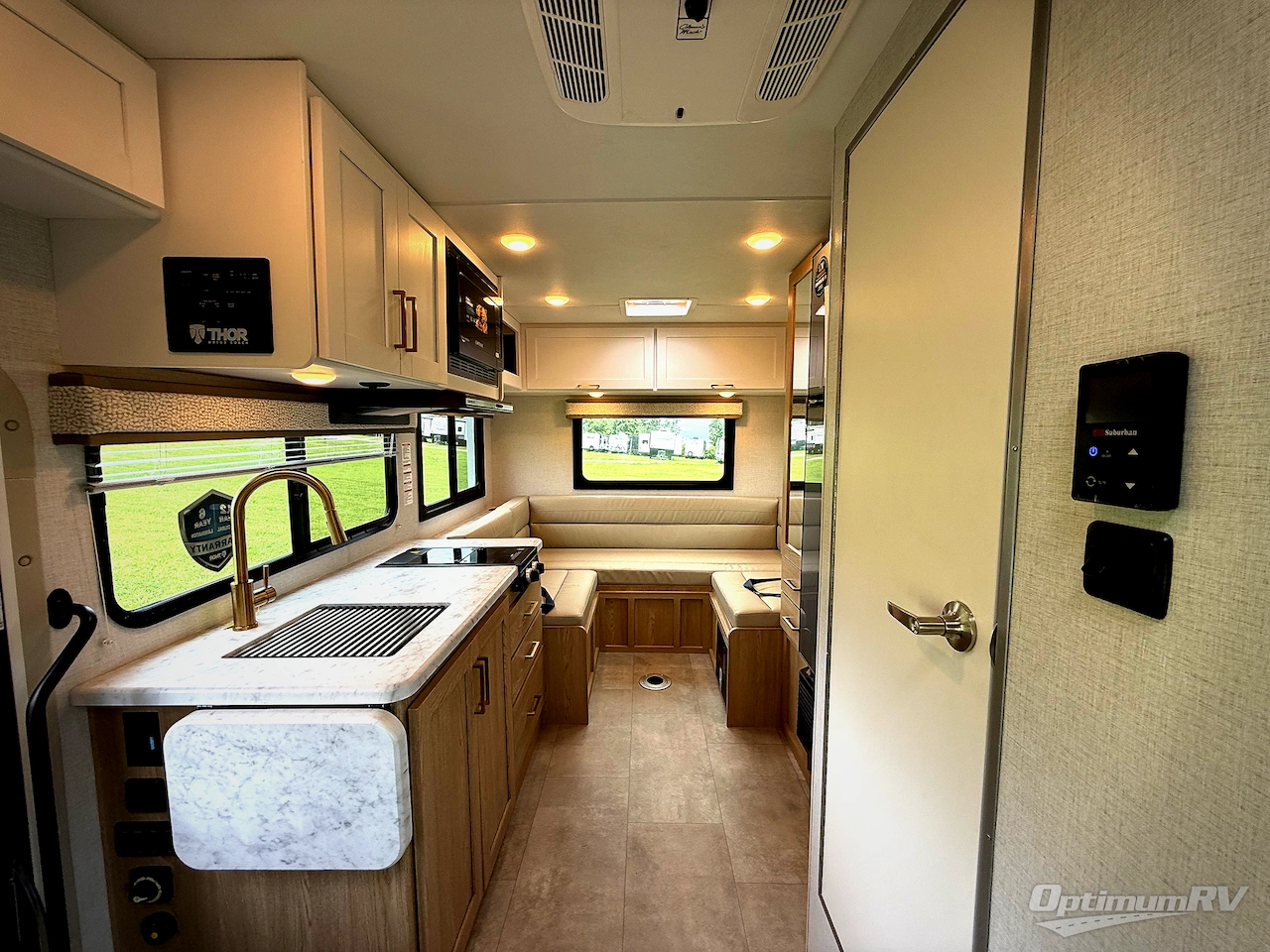 2026 Thor Chateau 19Z Photo 4