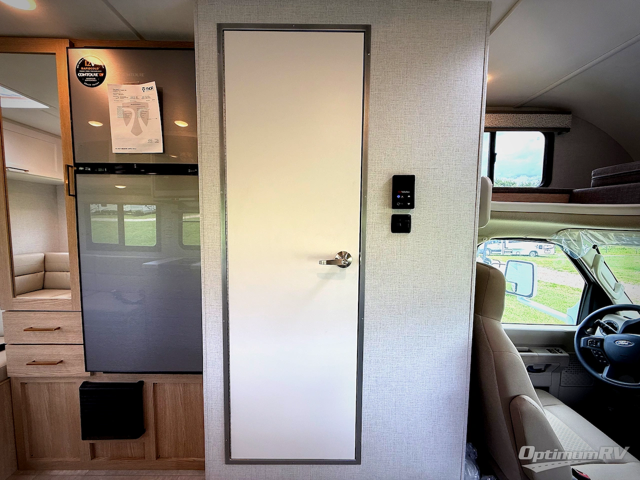 2026 Thor Chateau 19Z Photo 6