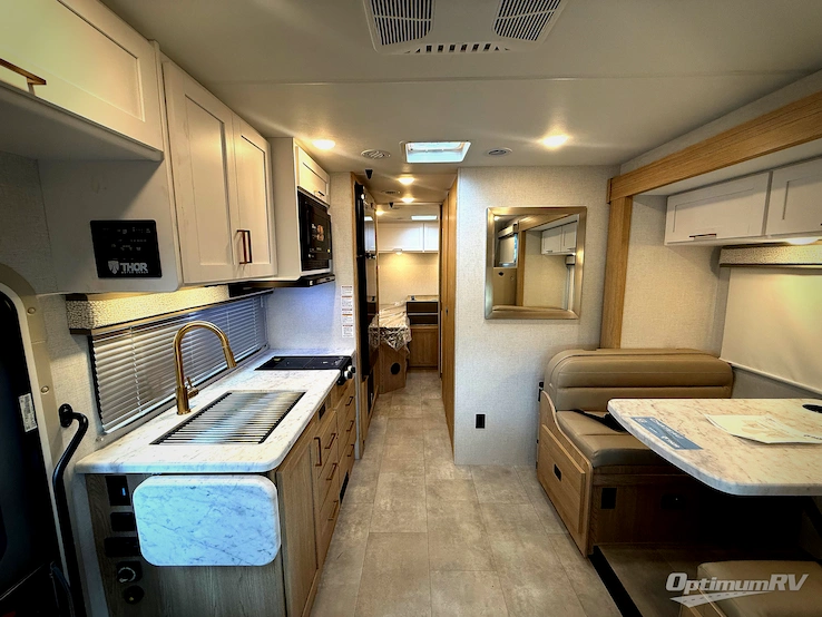 2026 Thor Chateau 25Z RV Photo 1
