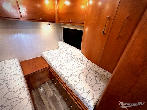 2019 Tiffin Wayfarer 24TW RV Photo 2