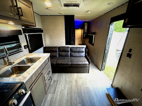 2022 Jayco Jay Flight SLX 8 264BH RV Photo 2