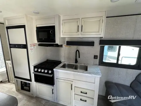 2022 Jayco Jay Flight SLX 8 264BH RV Photo 4