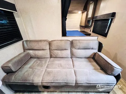 2021 Jayco Jay Flight SLX 8 264BH RV Photo 2