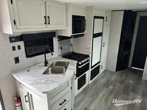 2022 Jayco Jay Flight SLX 8 267BHS RV Photo 4