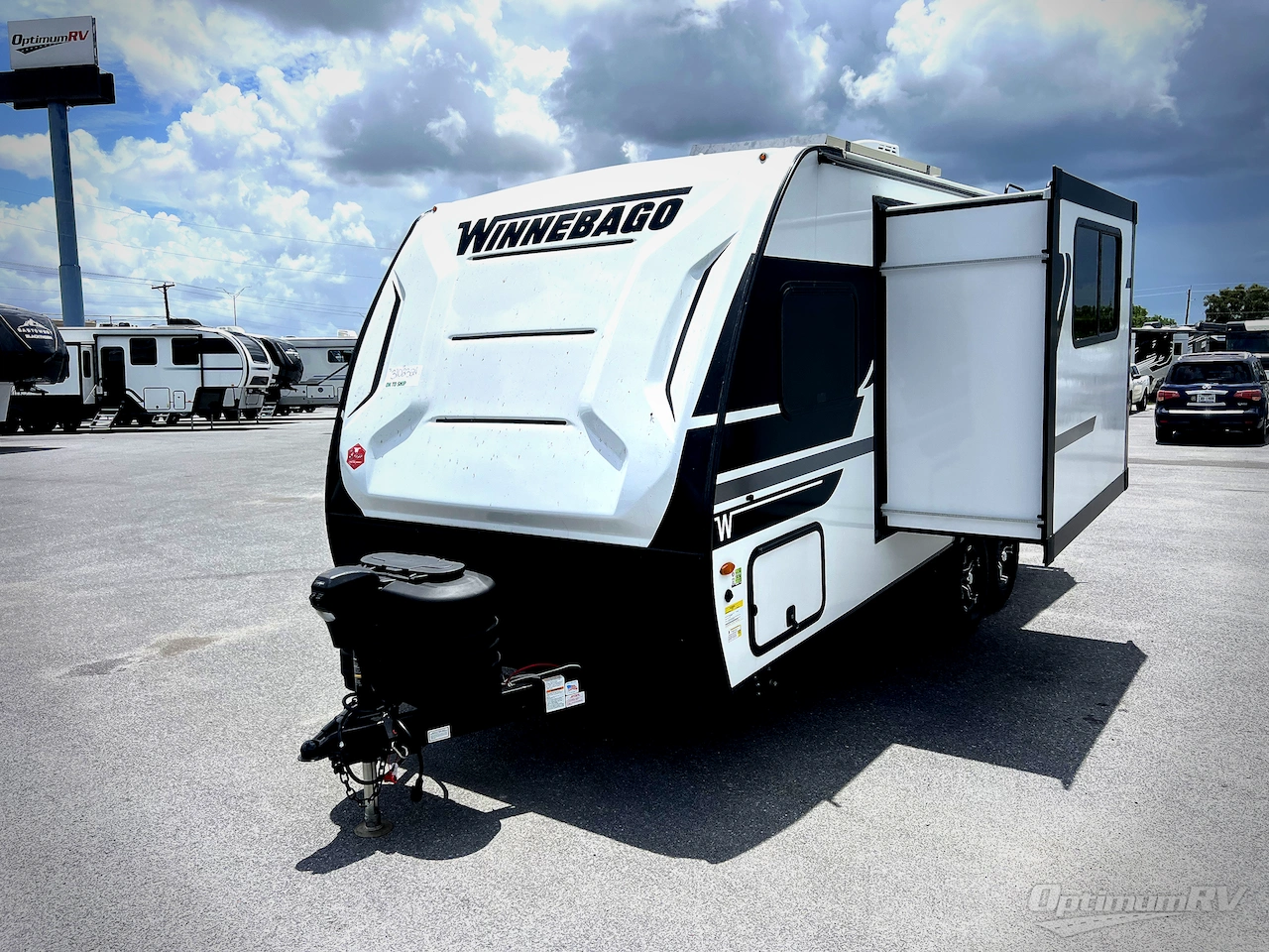 2025 Winnebago Micro Minnie 2100BH Photo 2