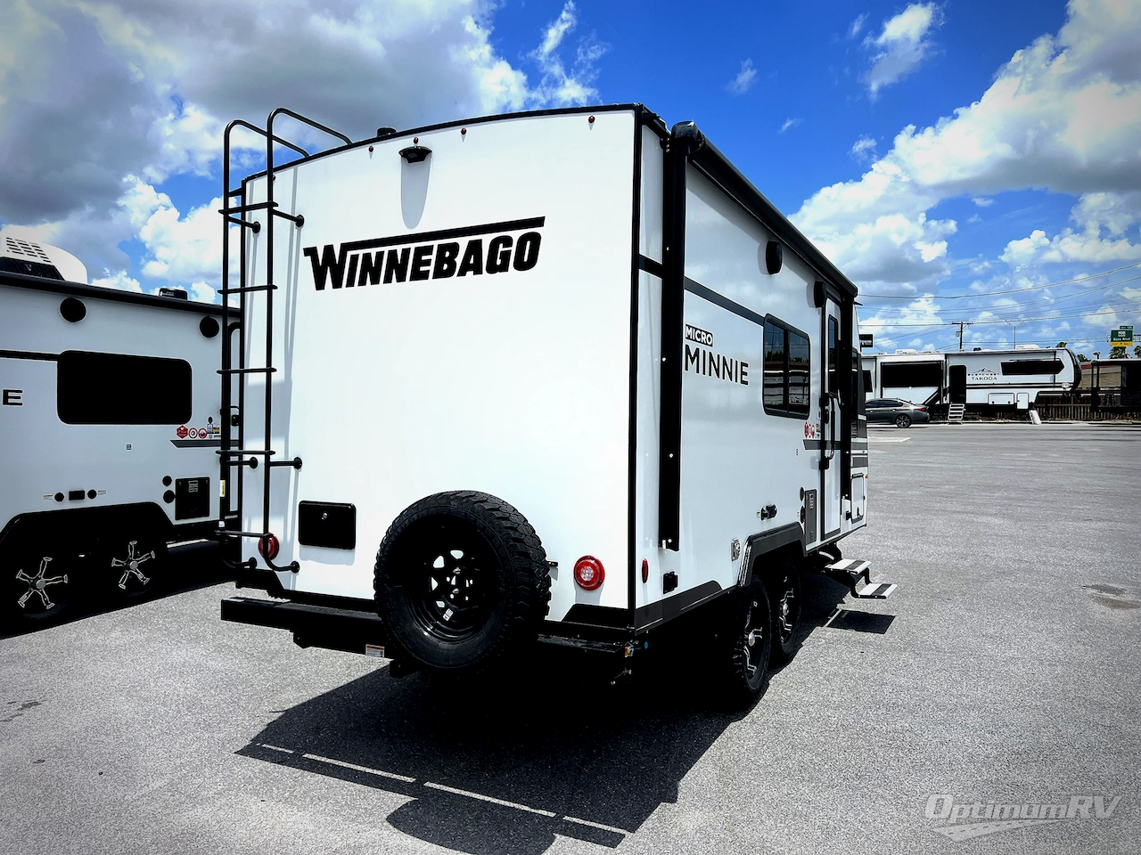 2025 Winnebago Micro Minnie 2100BH Photo 3