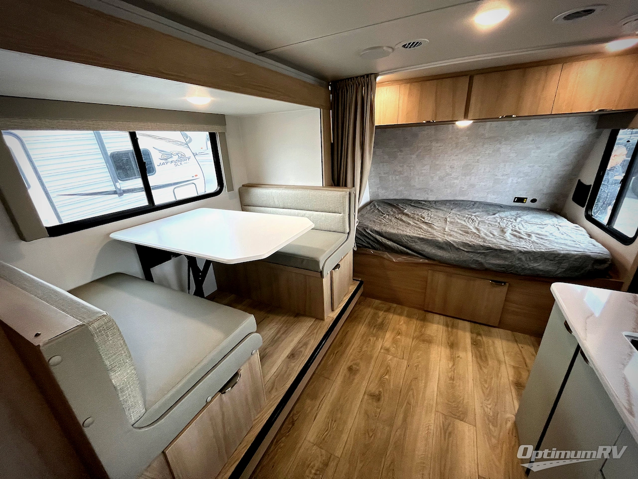 2025 Winnebago Micro Minnie 2100BH Photo 7