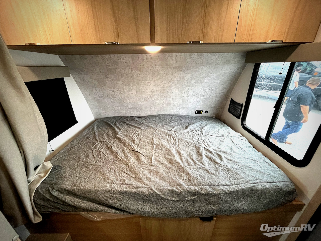 2025 Winnebago Micro Minnie 2100BH Photo 8