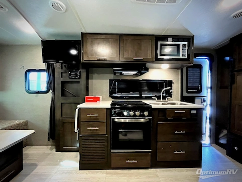 2020 Forest River Rockwood Mini Lite 2109S RV Photo 3