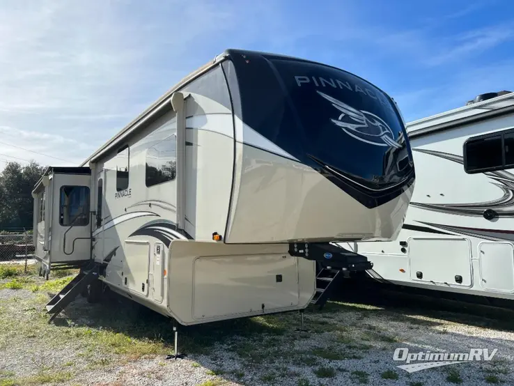 2021 Jayco Pinnacle 36KPTS RV Photo 1