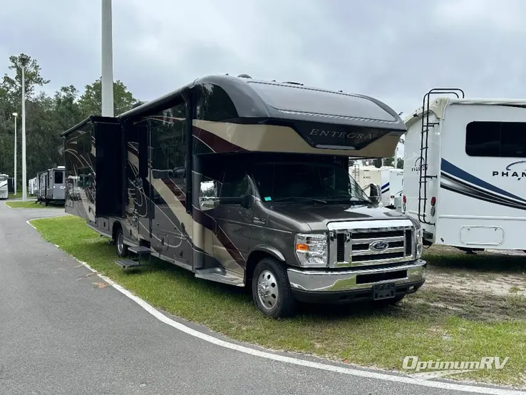 2018 Entegra Esteem 31L RV Photo 1