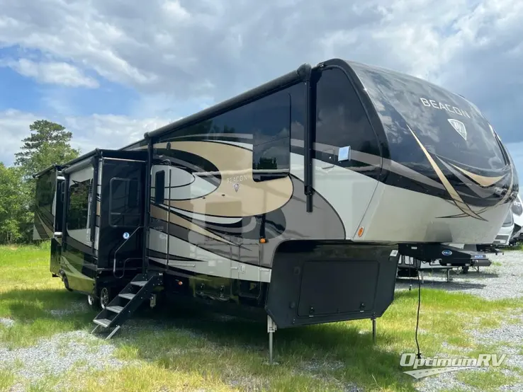 2021 VanLeigh Beacon 42RDB RV Photo 1
