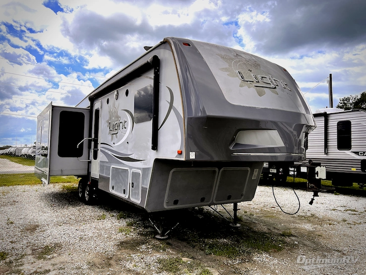 2017 Highland Ridge Open Range Light LF297RLS RV Photo 1