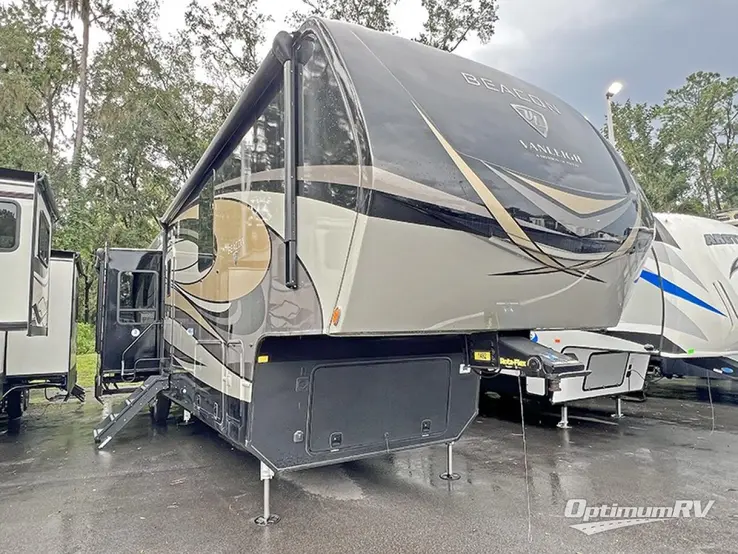 2021 VanLeigh Beacon 41LKB RV Photo 1