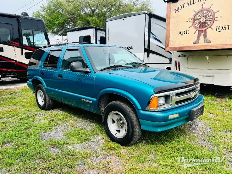 1996 Chevrolet Blazer SUV RV Photo 1