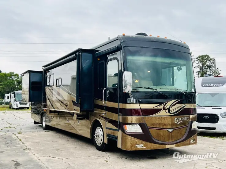 2013 Fleetwood Discovery 40X RV Photo 1