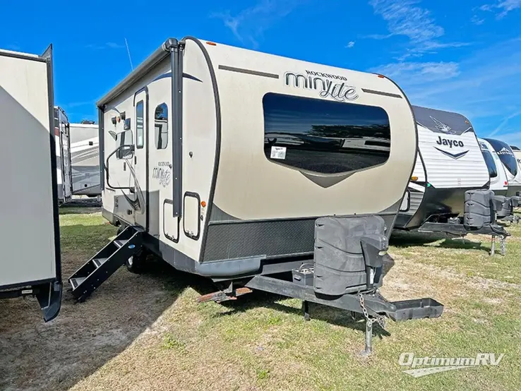 2019 Forest River Rockwood Mini Lite 2104S RV Photo 1