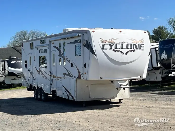 2009 Heartland Cyclone 3950 RV Photo 1