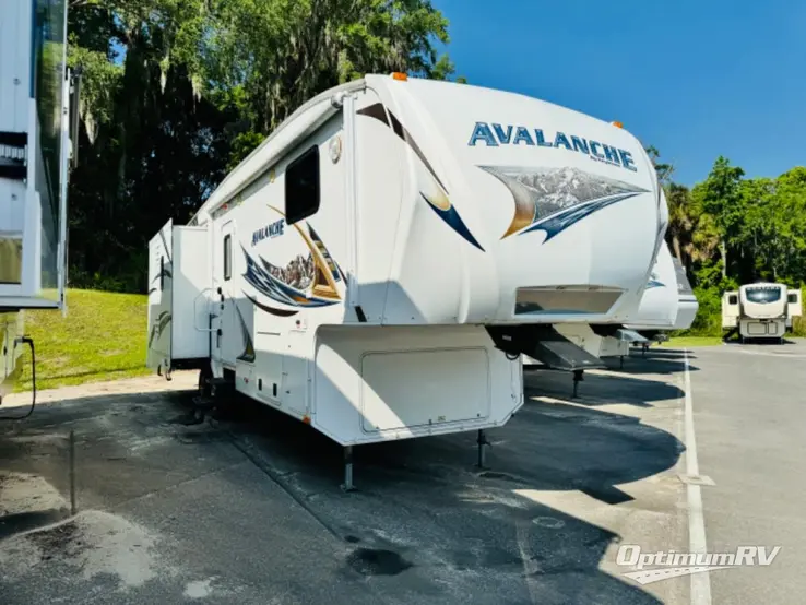 2012 Keystone Avalanche 290RL RV Photo 1