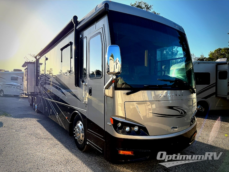 2015 Newmar Ventana 4311 RV Photo 1