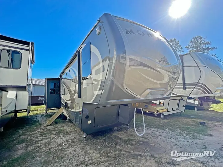 2018 Keystone Montana 3721RL RV Photo 1