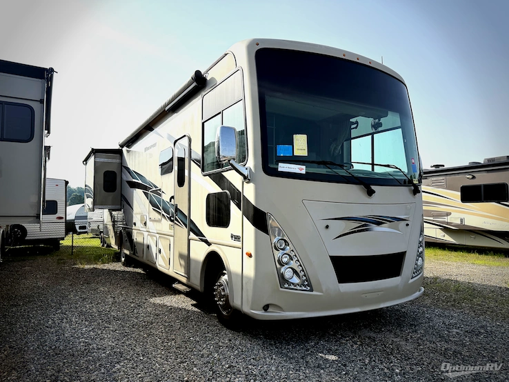 2019 Thor Windsport 35M RV Photo 1