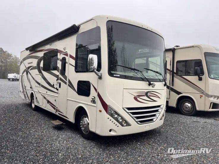 2019 Thor Hurricane 29M RV Photo 1