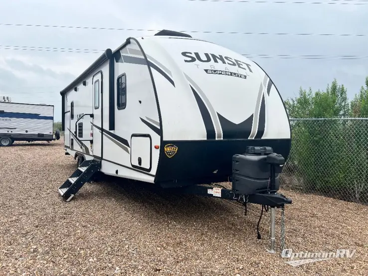 2022 CrossRoads Sunset Trail SS253RB RV Photo 1