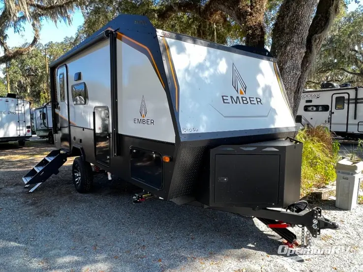 2023 Ember Overland Series 171FB RV Photo 1