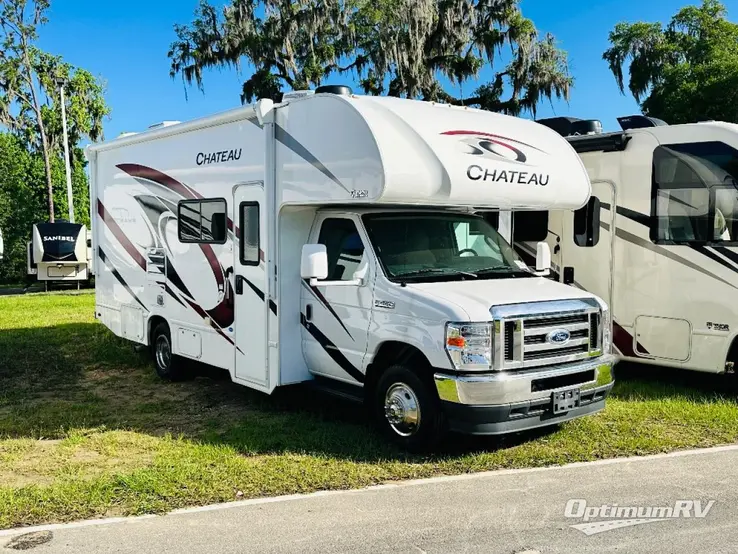 2022 Thor Chateau 24F RV Photo 1