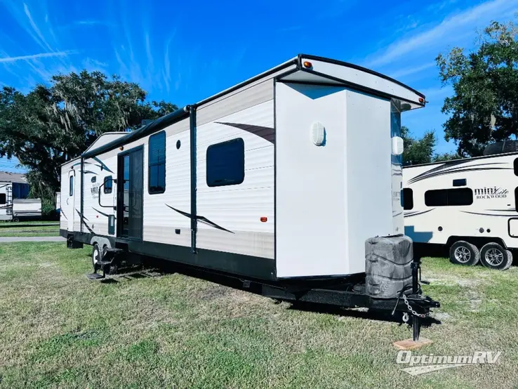 2016 Forest River Salem Villa Series 426-2B Classic RV Photo 1