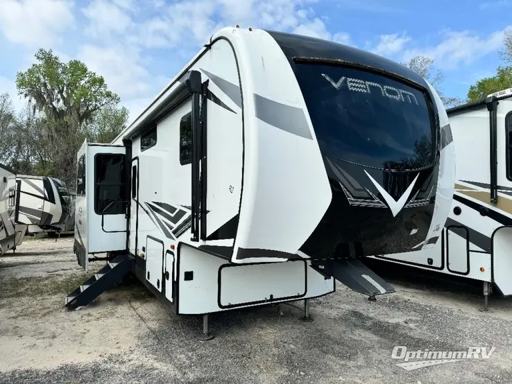 2022 KZ Venom V-Series V3815TK RV Photo 1