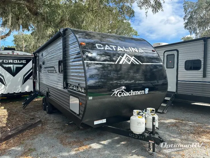 2024 Coachmen Catalina Summit Series 8 231MKS RV Photo 1