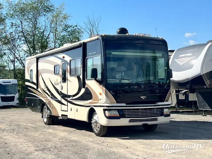 2009 Fleetwood Bounder 34G RV Photo 1