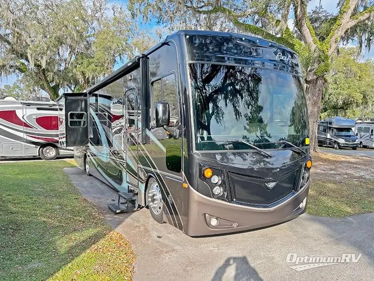 2019 Fleetwood Pace Arrow 36U RV Photo 1
